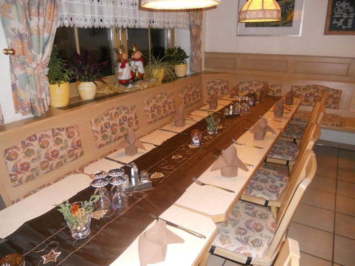Landgasthof Zum Schloss Birgland Buitenkant foto